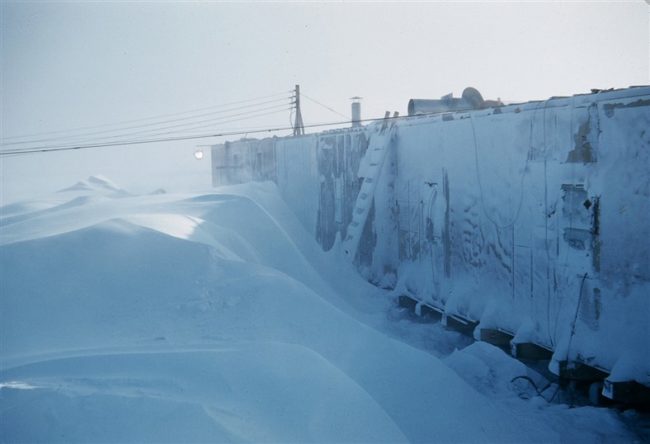 Drifts at the North side of the East end of the module train. March 1956.
